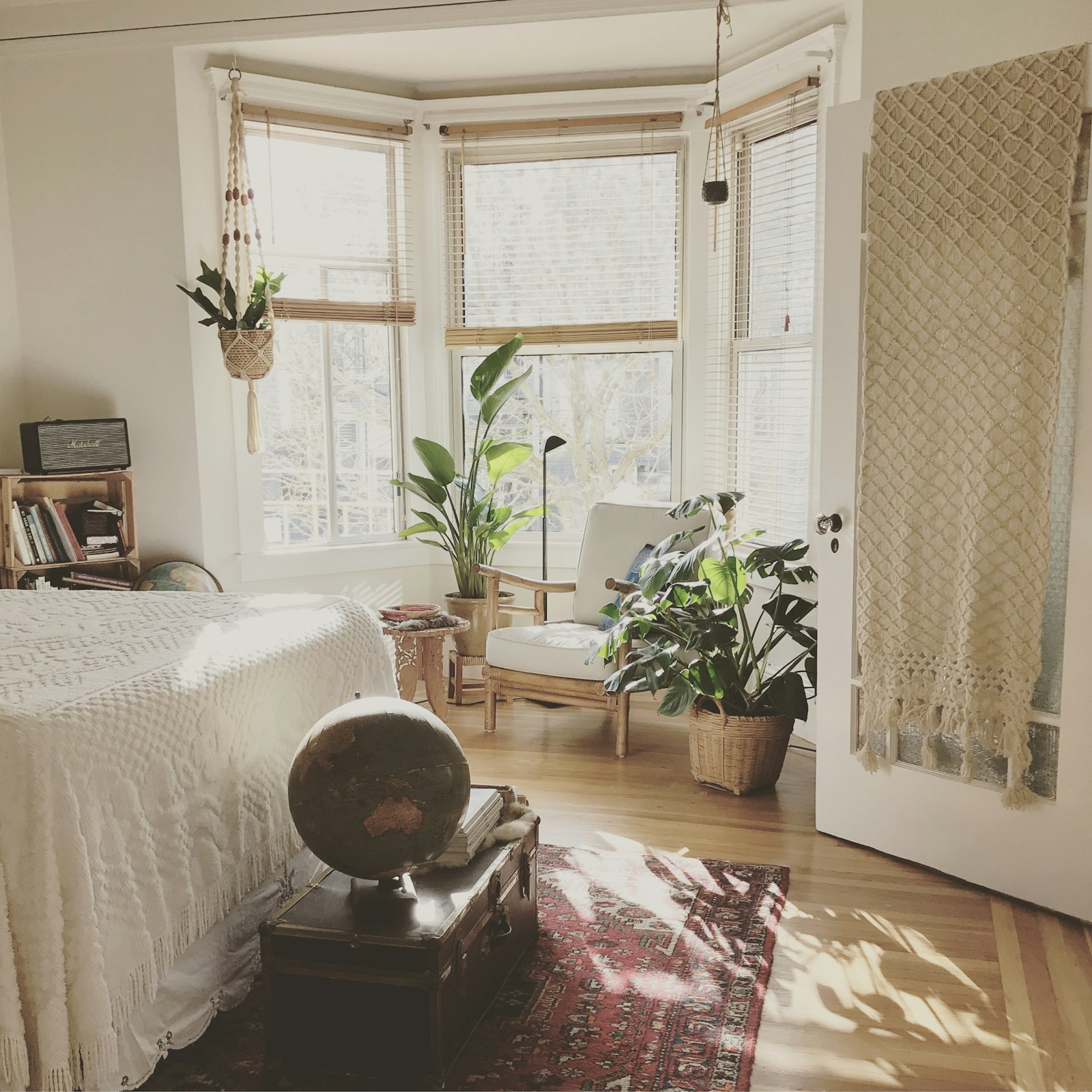 Calm, serene organized living space after a Lifelystyle decluttering session in Las Vegas